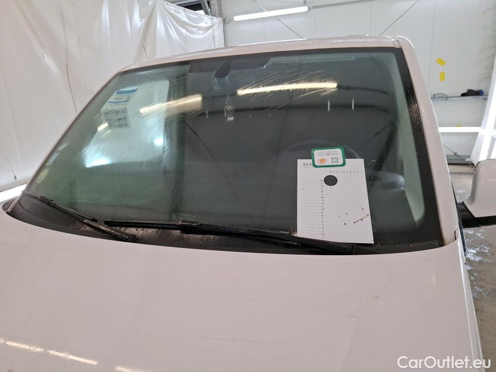  Volkswagen  Transporter T6  Fourgon 2.0 TDI 150CV BVM6 E6 #1