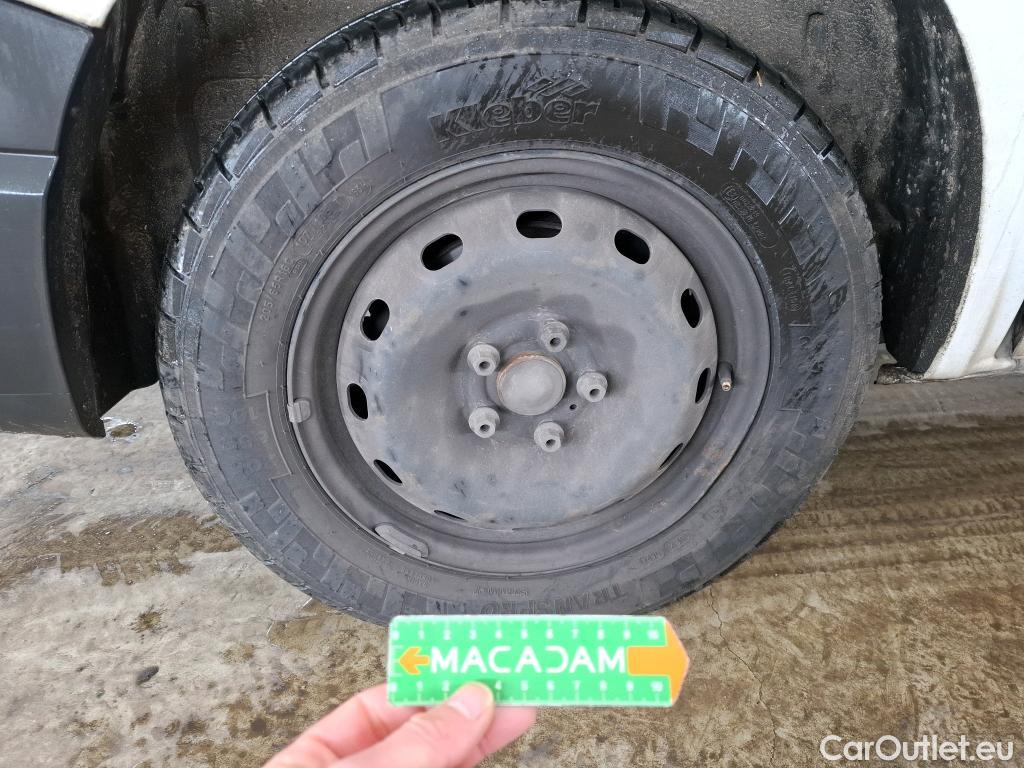  Renault  Trafic RENAULT  / 2019 / 4P / Fourgon tole FG GCF L1H1 1000 dCi 120 #76