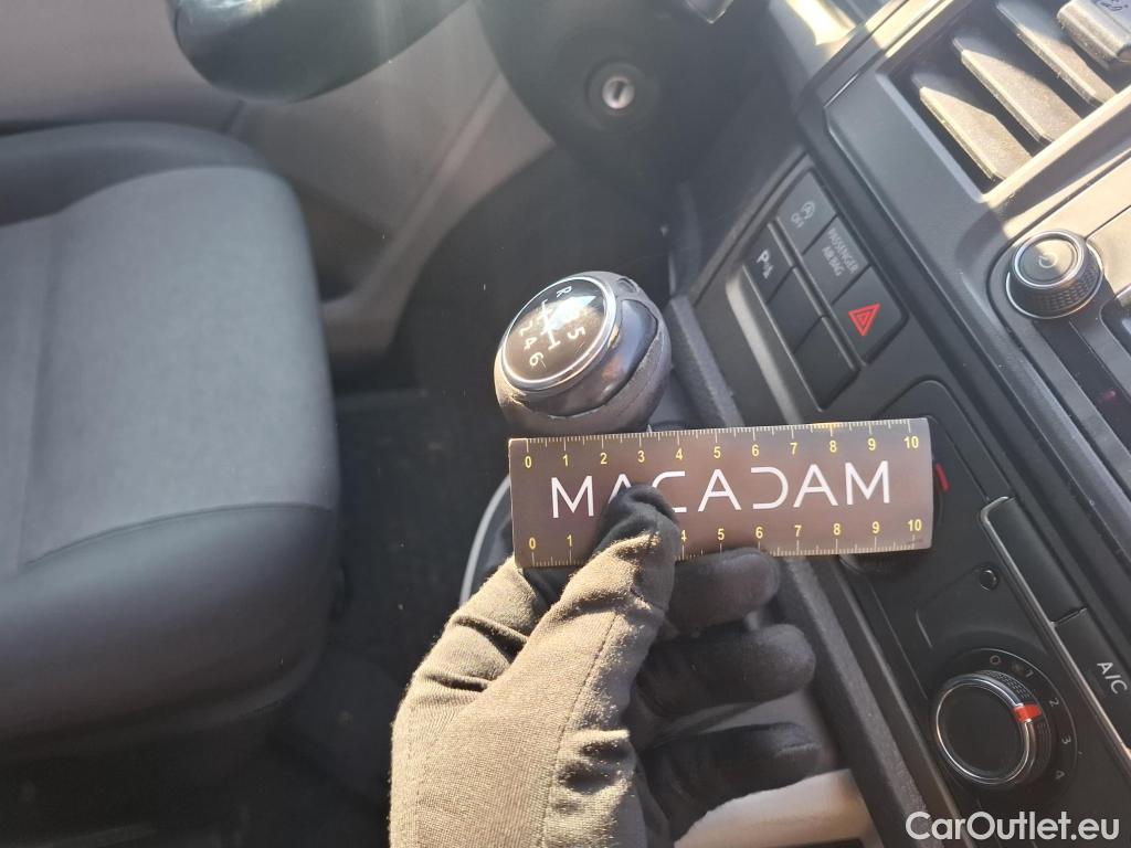  Volkswagen  Transporter T6  Fourgon 2.0 TDI 150CV BVM6 E6 #16