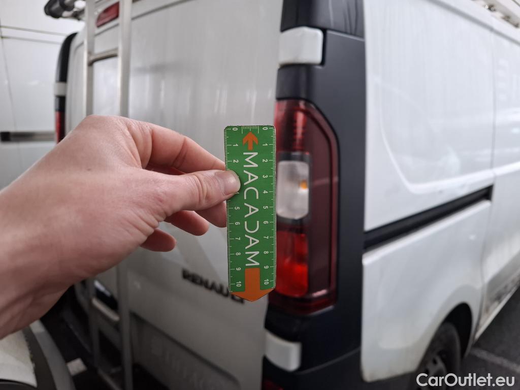  Renault  Trafic RENAULT  / 2019 / 4P / Fourgon tole FG GCF L1H1 1000 dCi 120 #84