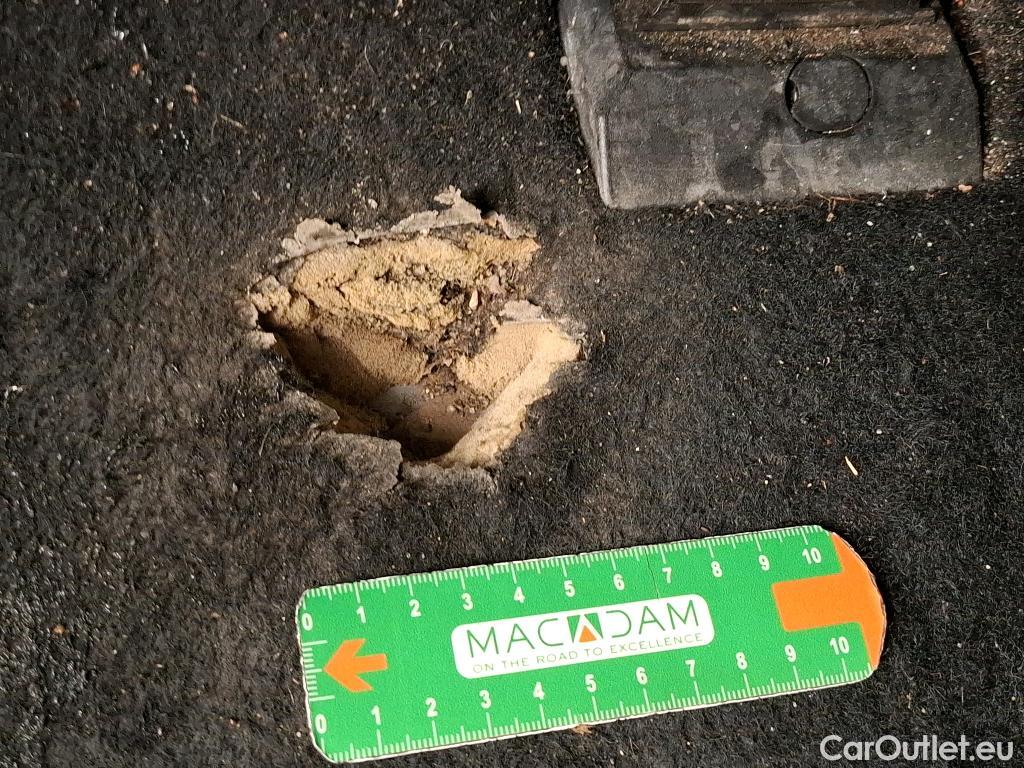  Hyundai  Tucson  Business Mild-Hybrid 2WD 1.6 CRDI 135CV BVA7 E6d #17