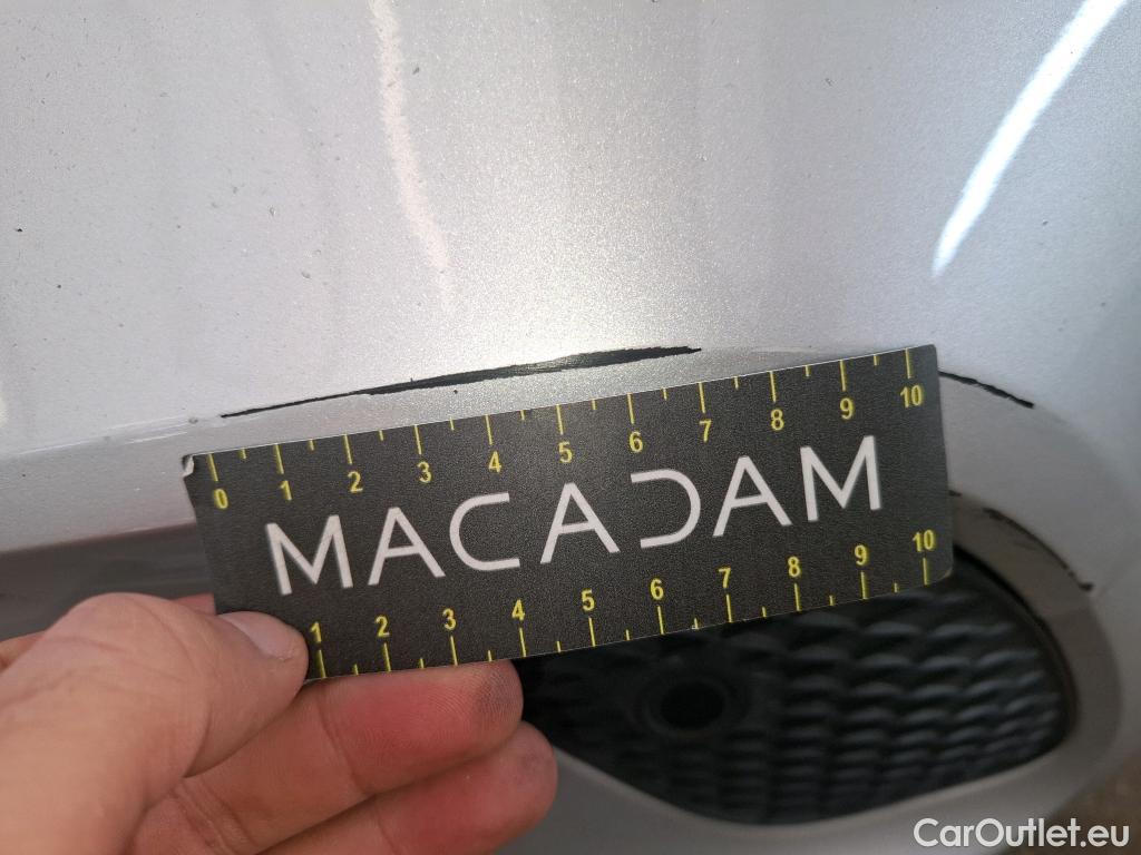  Mercedes  A-Klasse MERCEDES-BENZ Classe A Compact / 2018 / 5P / Berline A 180 d Business Line #2