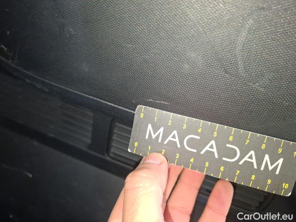  Ford  Kuga FORD  / 2019 / 5P / SUV 2.5 Dur 225 hybrid PHEV Pshift Titanium #7