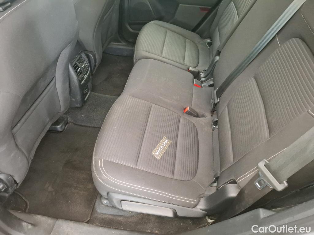  Ford  Kuga FORD  / 2019 / 5P / SUV 2.5 Dur 225 hybrid PHEV Pshift Titanium #28