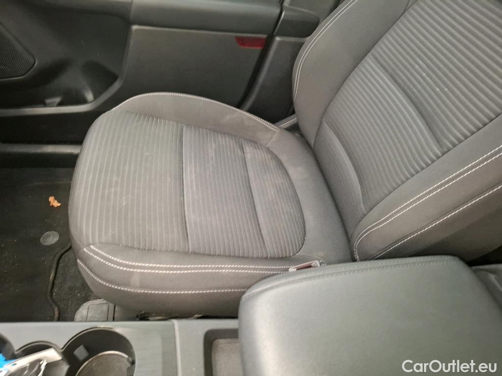  Ford  Kuga FORD  / 2019 / 5P / SUV 2.5 Dur 225 hybrid PHEV Pshift Titanium #32