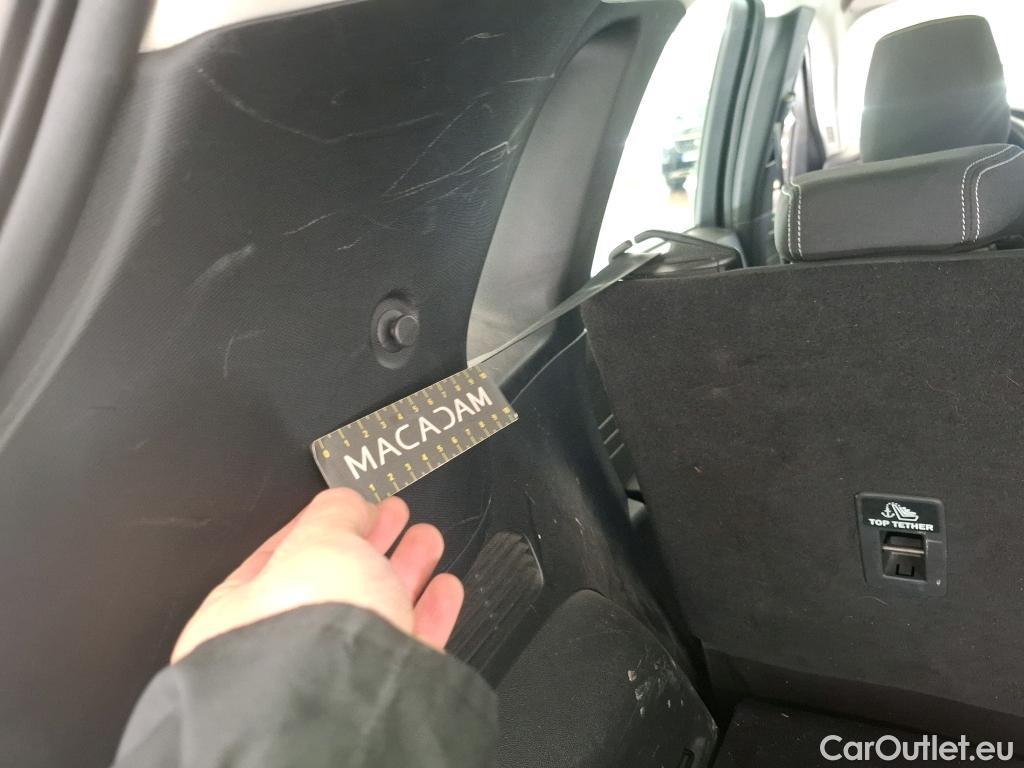  Ford  Kuga FORD  / 2019 / 5P / SUV 2.5 Dur 225 hybrid PHEV Pshift Titanium #21