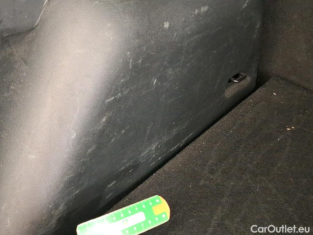  Ford  Kuga FORD  / 2019 / 5P / SUV 2.5 190 hybrid Flexifuel Pshift Titanium #26