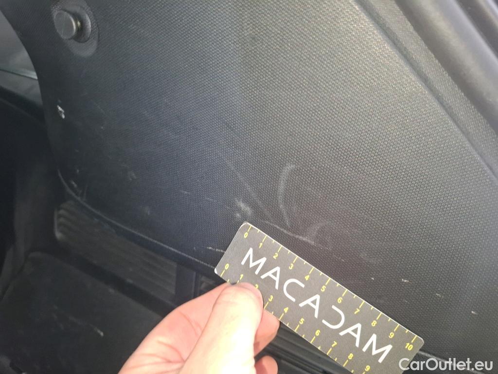  Ford  Kuga FORD  / 2019 / 5P / SUV 2.5 Dur 225 hybrid PHEV Pshift Titanium #8