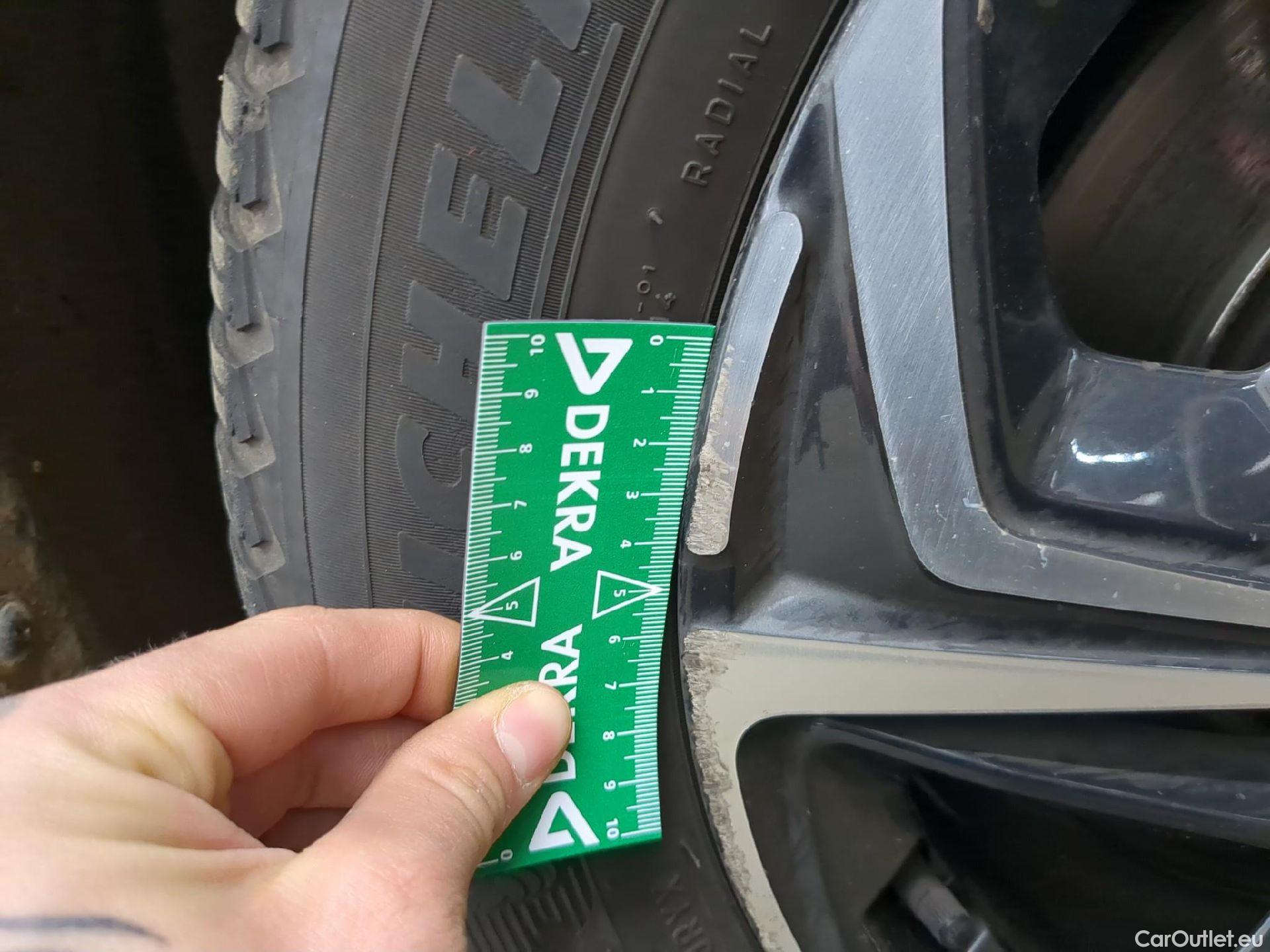  Hyundai  i30  cw Business 1.6 CRDi 115CV BVA7 E6d #12