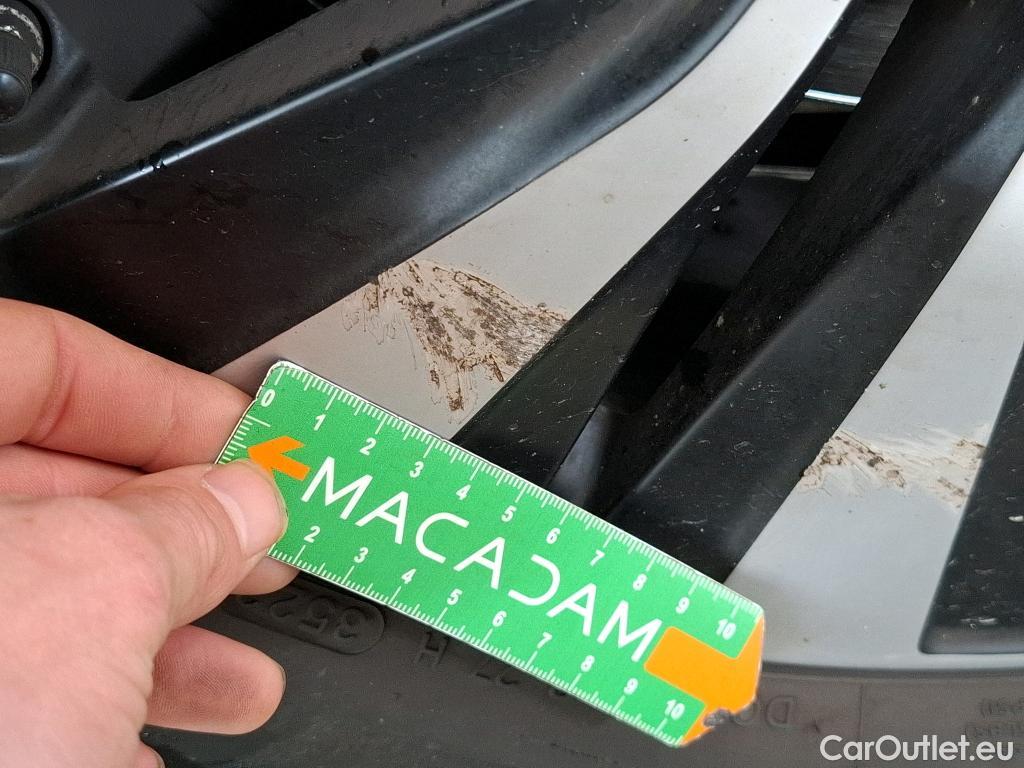  Mercedes  B-Klasse MERCEDES-BENZ Classe B / 2019 / 5P / monospace B 180 d Business Line Edition BA7 #22