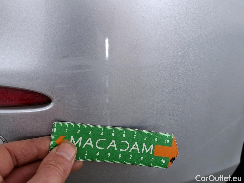  Mercedes  B-Klasse MERCEDES-BENZ Classe B / 2019 / 5P / monospace B 180 d Business Line Edition BA7 #29