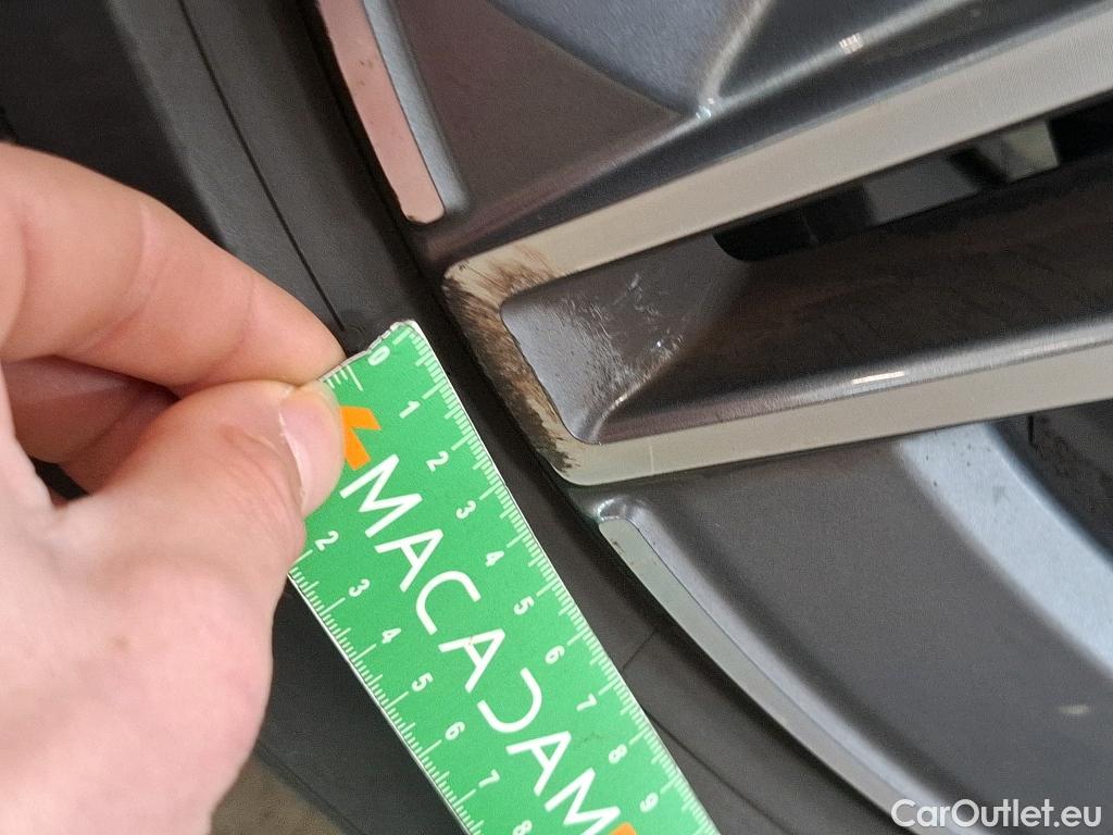  Mercedes  GLB MERCEDES-BENZ  / 2019 / 5P / SUV  200 d AMG Line #11