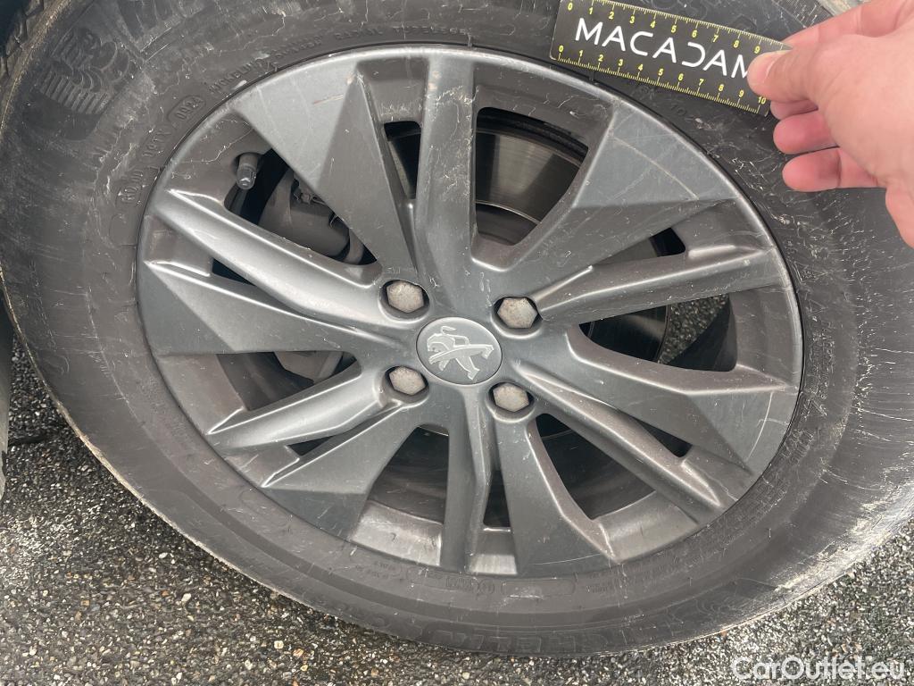  Peugeot  2008  Active Pack 1.5 HDi 110CV BVM6 E6d #1