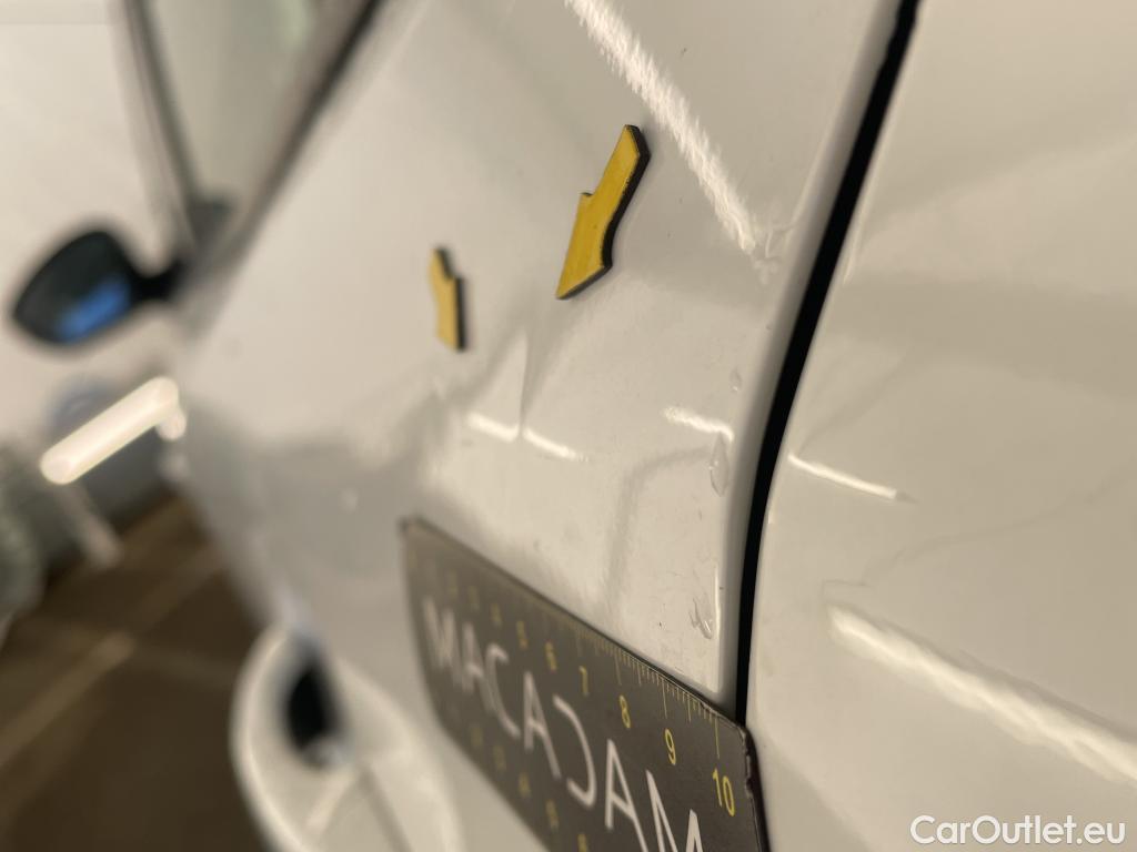  Peugeot  2008  Active Pack 1.5 HDi 110CV BVM6 E6d #10