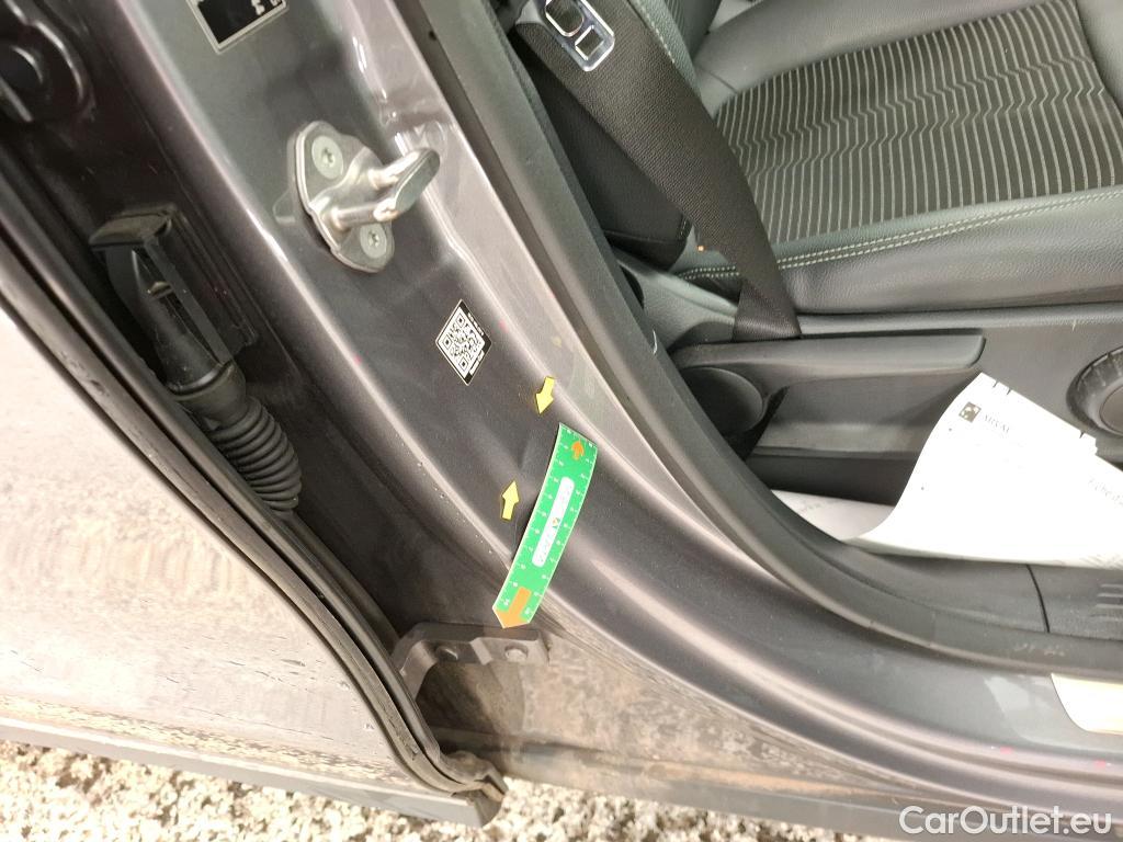  Mercedes  GLA MERCEDES-BENZ  / 2020 / 5P / SUV 1.3  200 BUSINESS LINE DCT #9