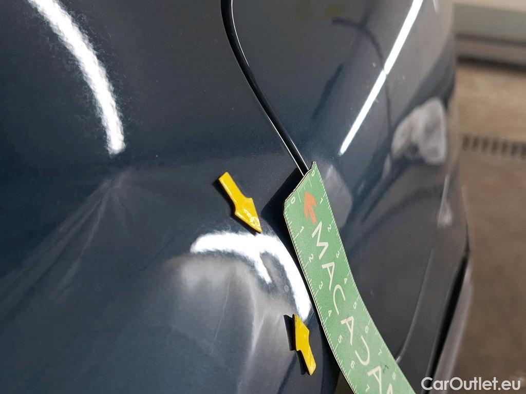  Mercedes  GLB MERCEDES-BENZ  / 2019 / 5P / SUV  200 d AMG Line #24