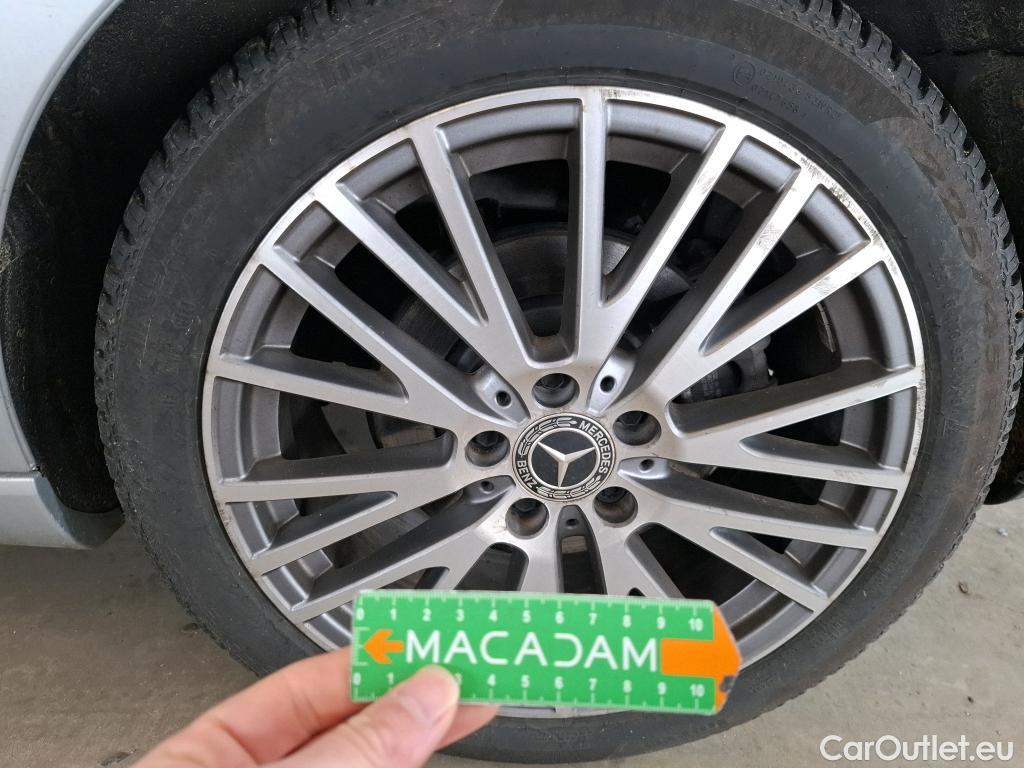  Mercedes  CLA-Klasse MERCEDES-BENZ CLA Shooting Brake / 2019 / 5P / Break CLA 200 d Business Line BA8 #15