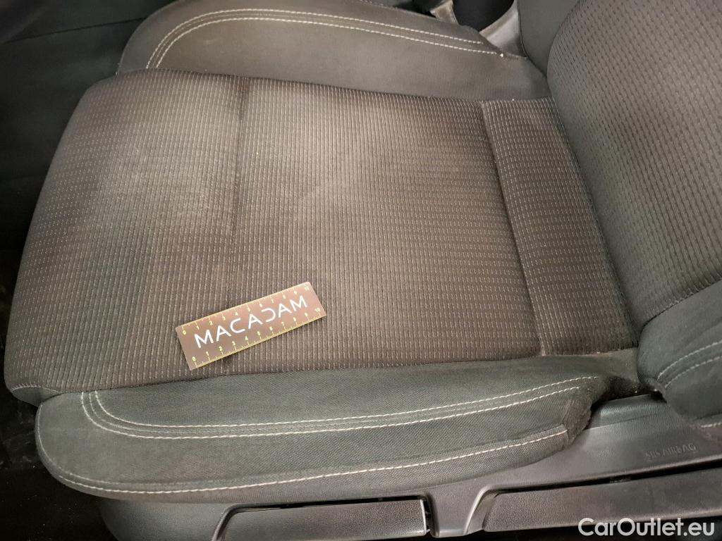  Nissan  Qashqai NISSAN  / 2021 / 5P / Crossover 1.3 MHEV 140 Acenta #8