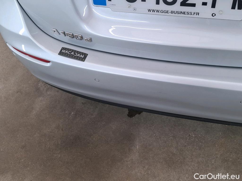  Mercedes  A-Klasse MERCEDES-BENZ Classe A Compact / 2018 / 5P / Berline A 180 d Business Line #17
