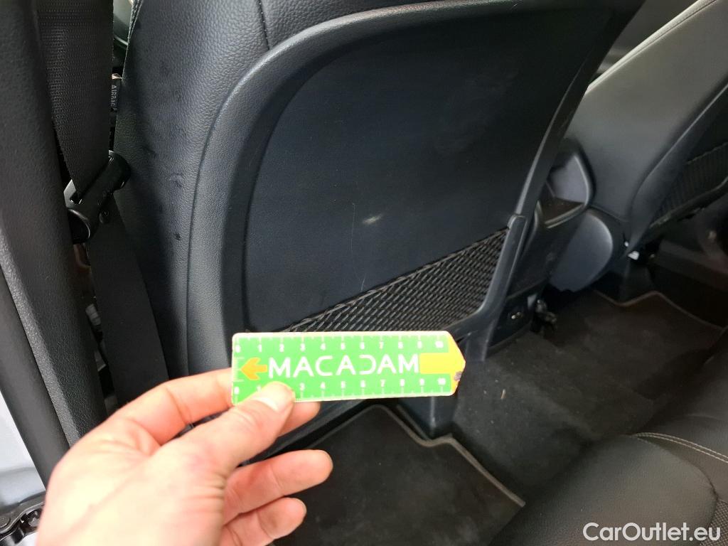  Mercedes  B-Klasse MERCEDES-BENZ Classe B / 2019 / 5P / monospace B 180 d Business Line Edition BA7 #24