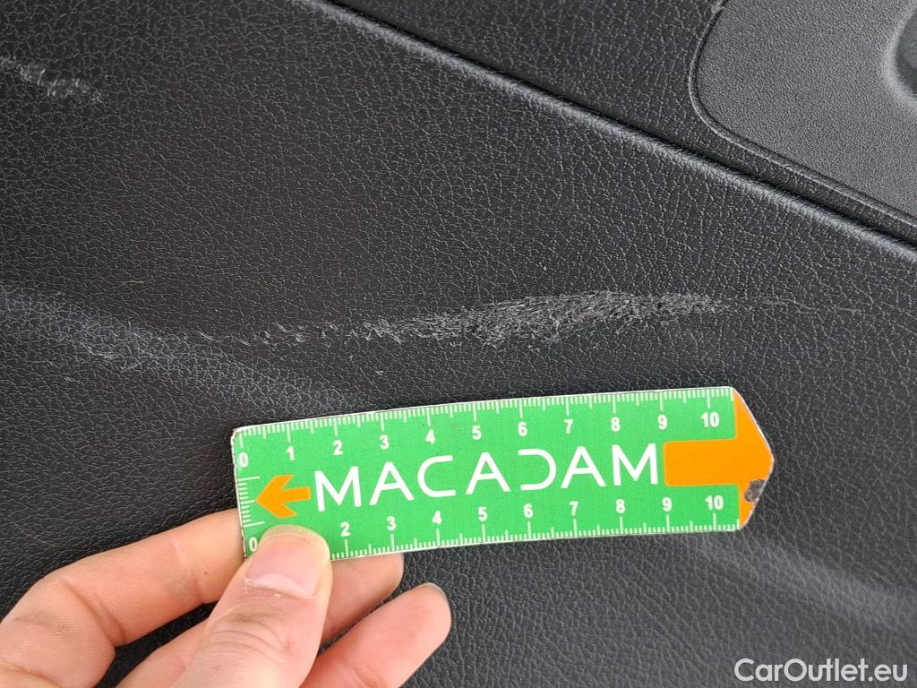  Mercedes  CLA-Klasse MERCEDES-BENZ CLA Shooting Brake / 2019 / 5P / Break CLA 200 d Business Line BA8 #28