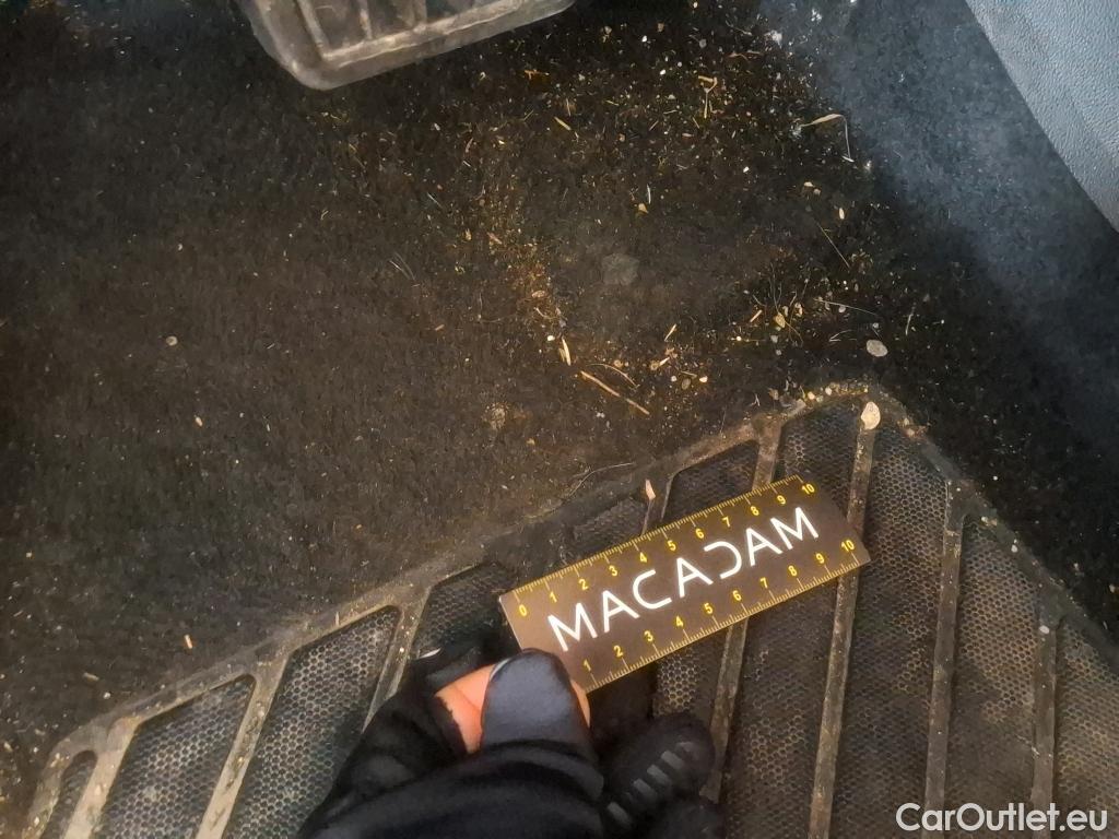  Opel   Grandland X Grandland X Business Edition 1.2 Turbo 130CV BVA8 E6d #32