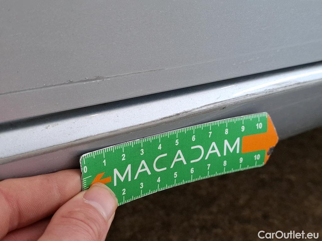  Mercedes  B-Klasse MERCEDES-BENZ Classe B / 2019 / 5P / monospace B 180 d Business Line Edition BA7 #5