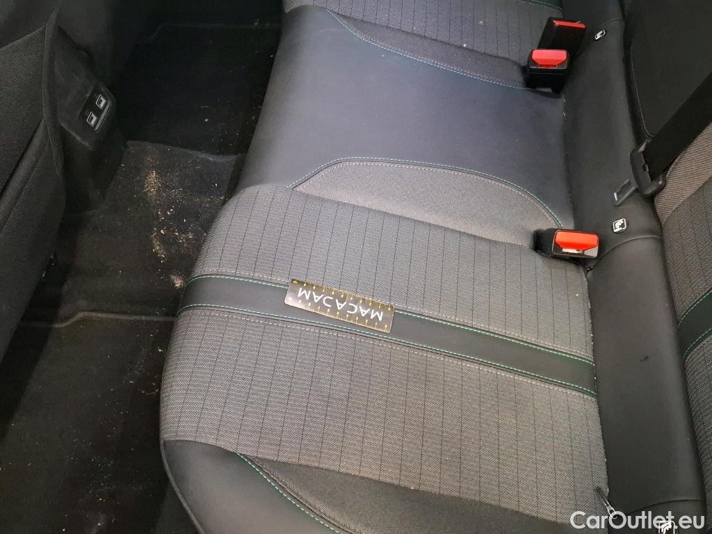  Peugeot  2008  Allure 1.5 HDi 130CV BVA8 E6d #12