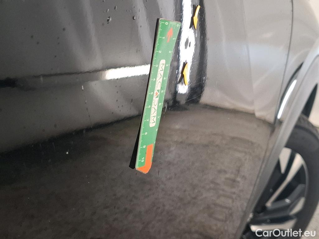  Peugeot  2008  Allure 1.5 HDi 110CV BVM6 E6d #16