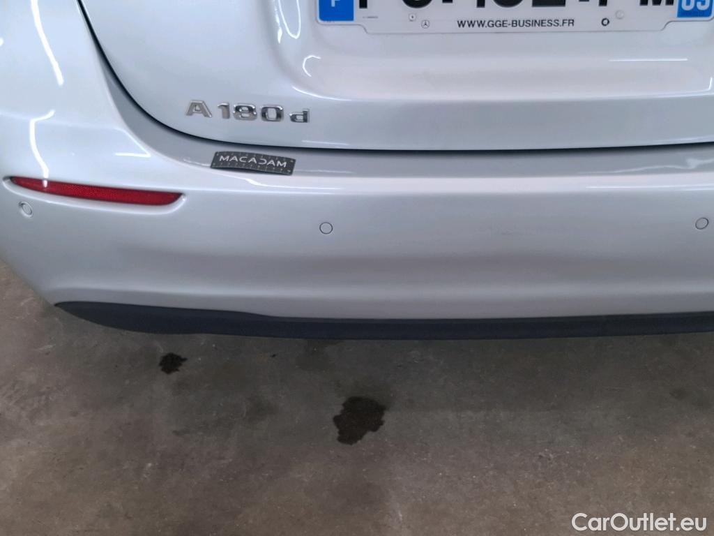  Mercedes  A-Klasse MERCEDES-BENZ Classe A Compact / 2018 / 5P / Berline A 180 d Business Line #15