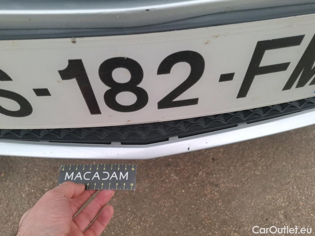  Mercedes  A-Klasse MERCEDES-BENZ Classe A Compact / 2018 / 5P / Berline A 180 d Business Line #27