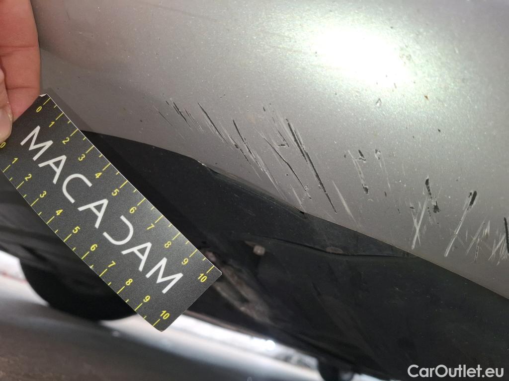  Mercedes  A-Klasse MERCEDES-BENZ Classe A Compact / 2018 / 5P / Berline A 180 d Business Line #8