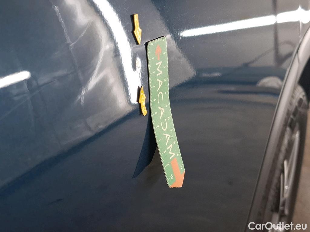  Mercedes  GLB MERCEDES-BENZ  / 2019 / 5P / SUV  200 d AMG Line #39