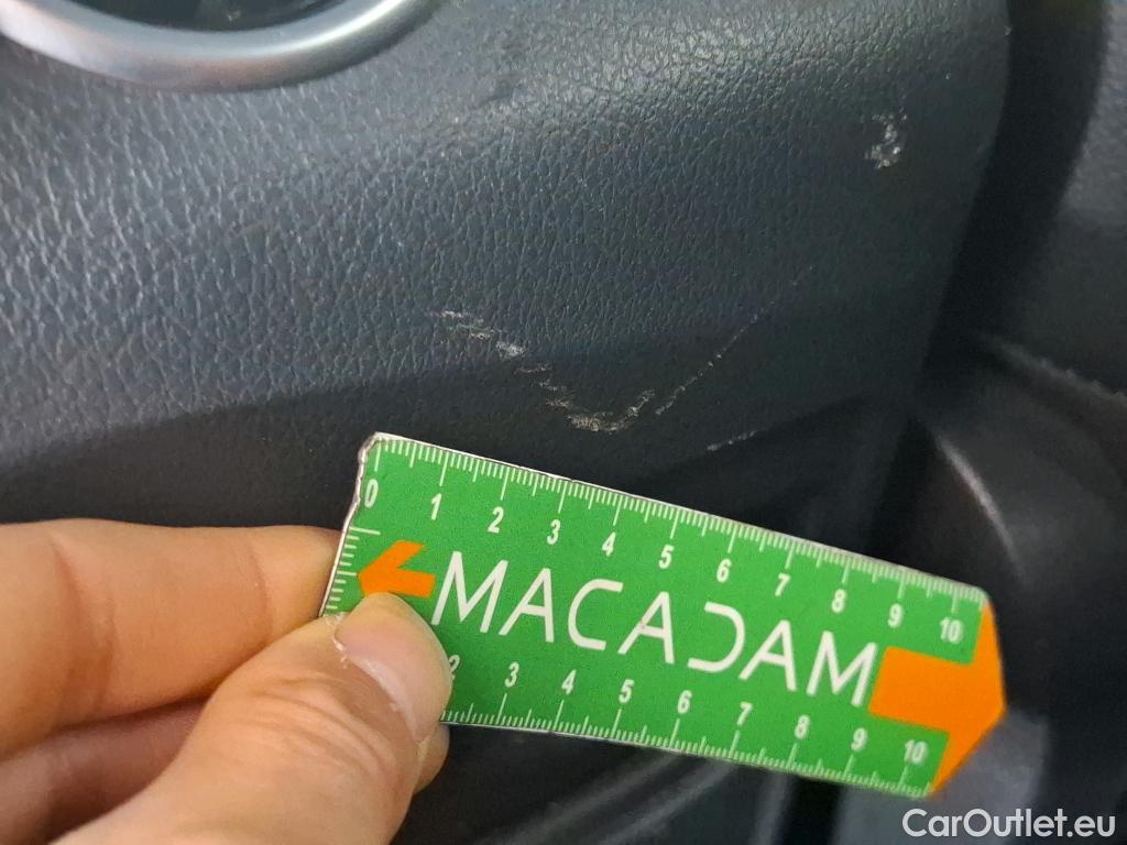  Mercedes  GLB MERCEDES-BENZ  / 2019 / 5P / SUV  200 d AMG Line #18