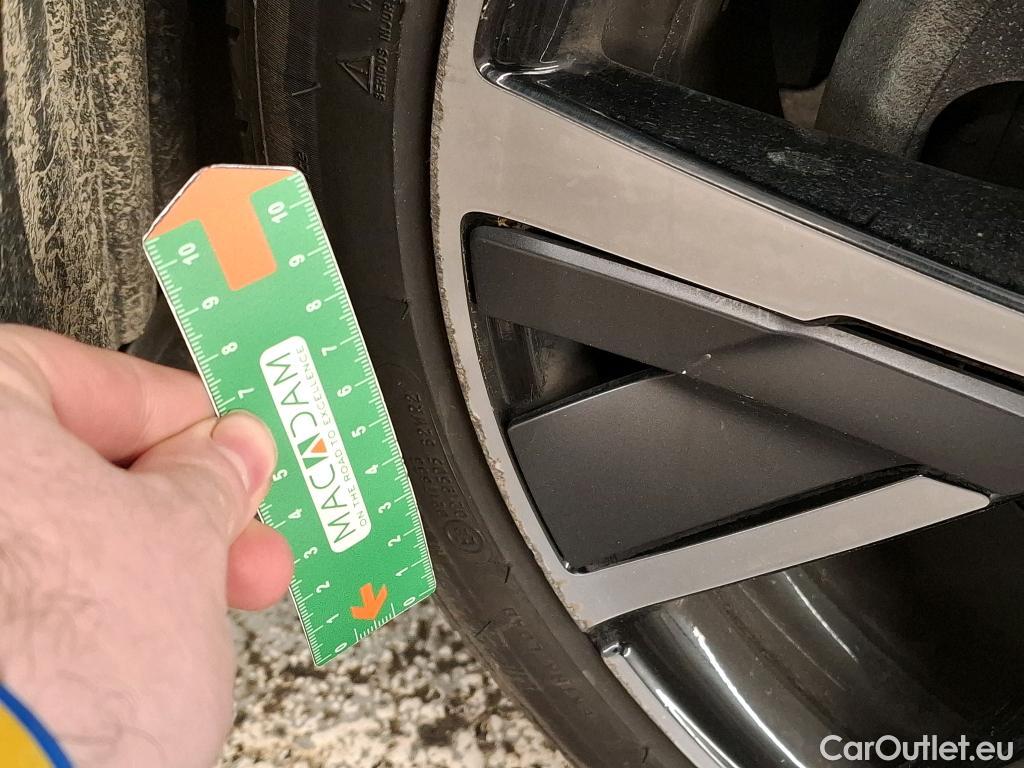  Peugeot  208  GT 1.5 HDi 100CV BVM6 E6d #27