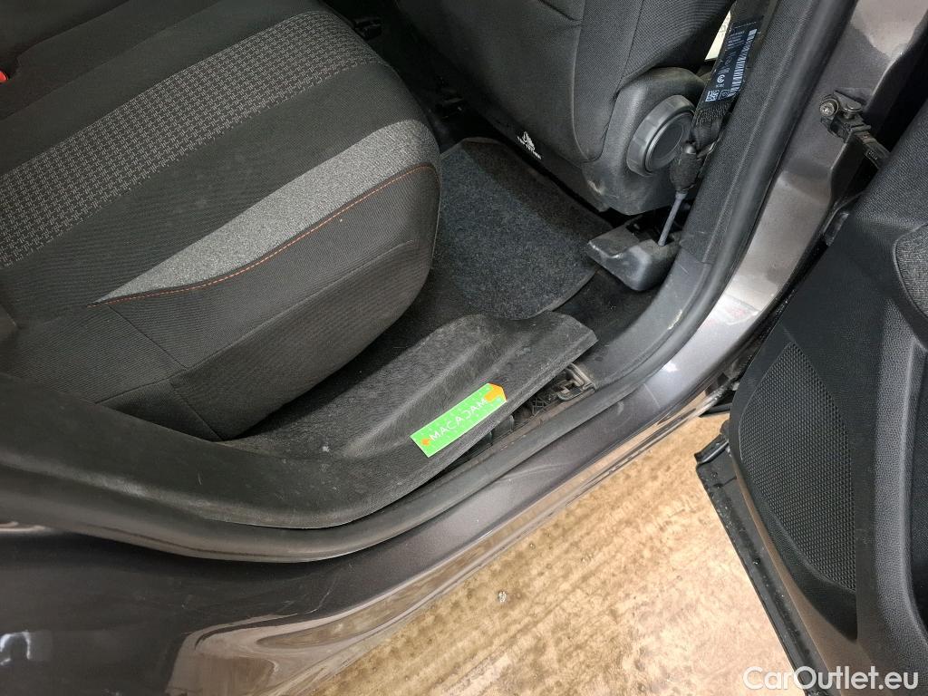  Peugeot  3008  II Active Pack 1.2 PureTech 130CV BVA8 E6d #21