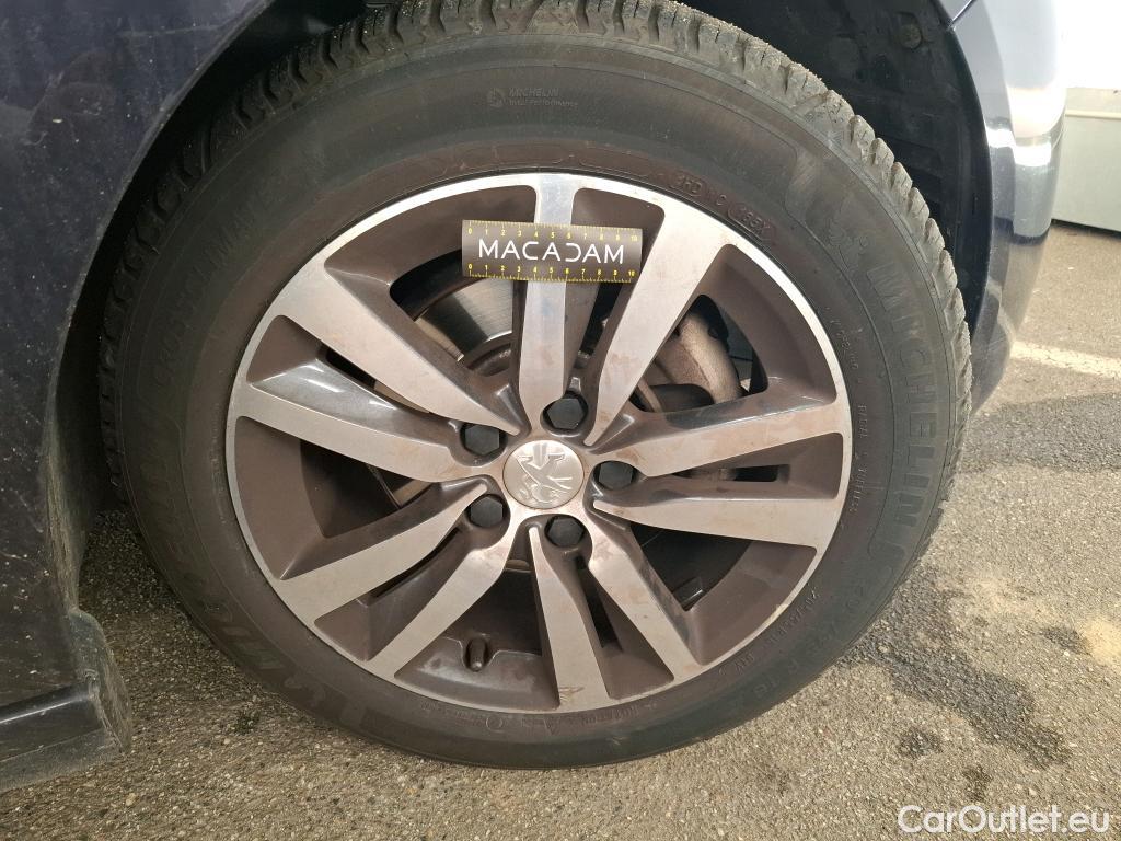  Peugeot  308  Allure 1.2 PureTech 130CV BVA8 E6d #57