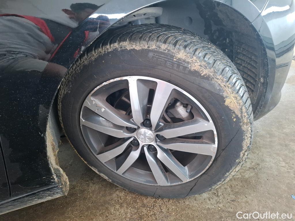  Peugeot  308  Allure Business 1.2 PureTech 130CV BVA8 E6d #44