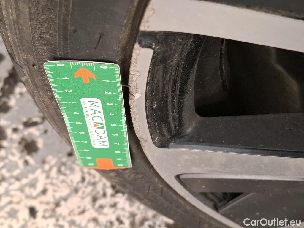  Peugeot  208  GT 1.5 HDi 100CV BVM6 E6d #4