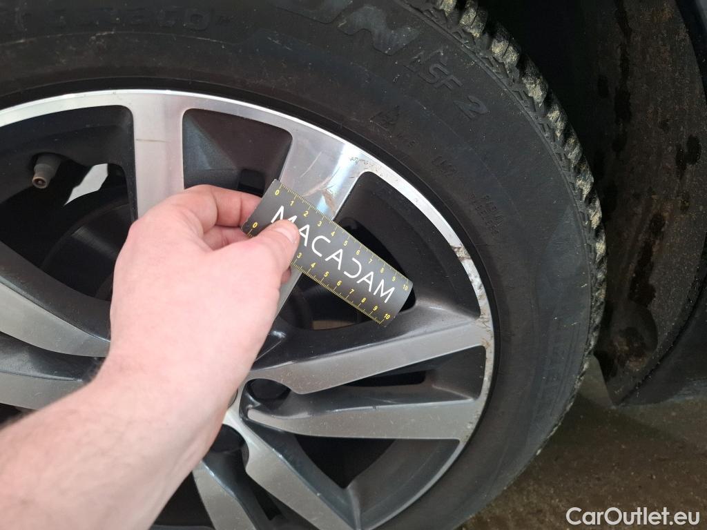  Peugeot  308  Allure Business 1.2 PureTech 130CV BVA8 E6d #37