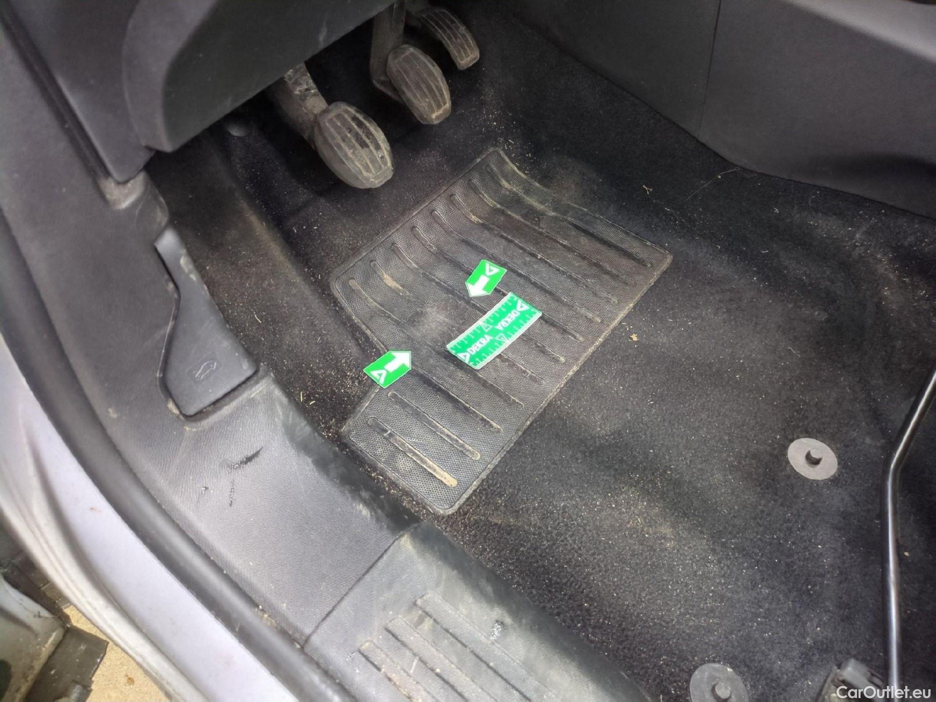  Peugeot  2008  Active Business 1.5 HDi 110CV BVM6 E6d #1