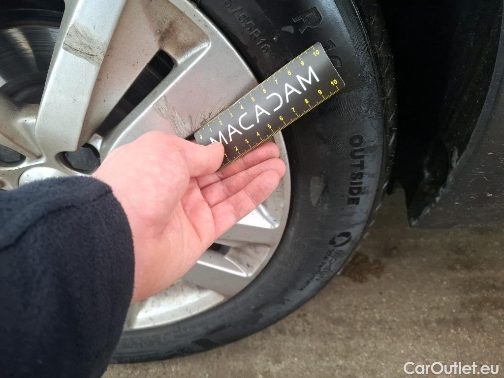  Peugeot  308  Active Business 1.5 HDi 130CV BVA8 E6dT #28