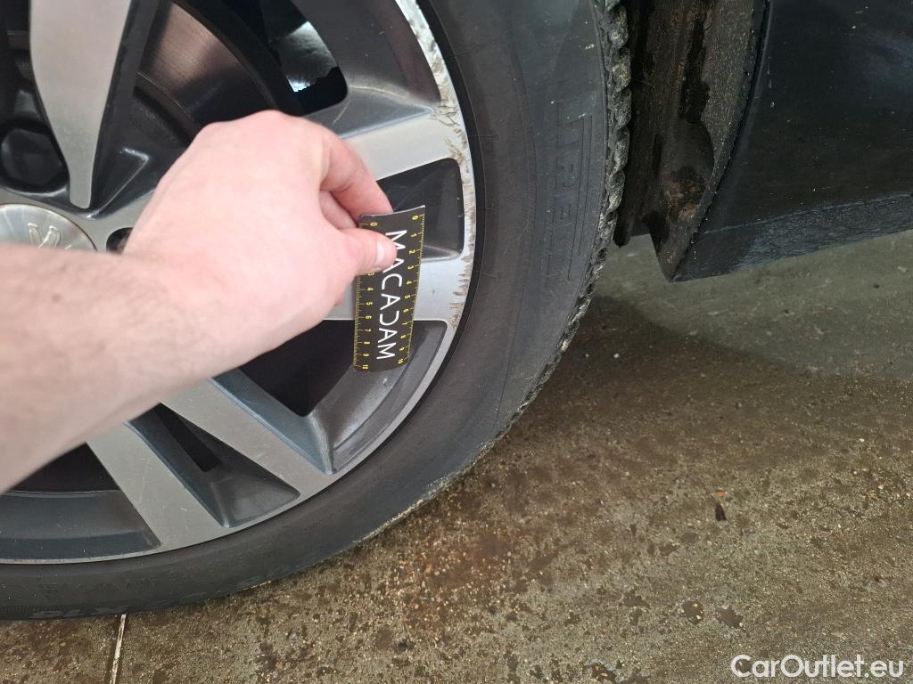  Peugeot  308  Allure Business 1.2 PureTech 130CV BVA8 E6d #36