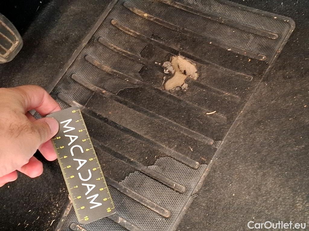  Peugeot  208  Active Business 1.5 HDi 100CV BVM6 E6d #3