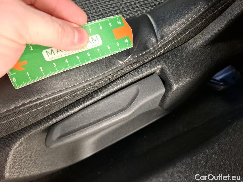  Peugeot  208  GT 1.5 HDi 100CV BVM6 E6d #21