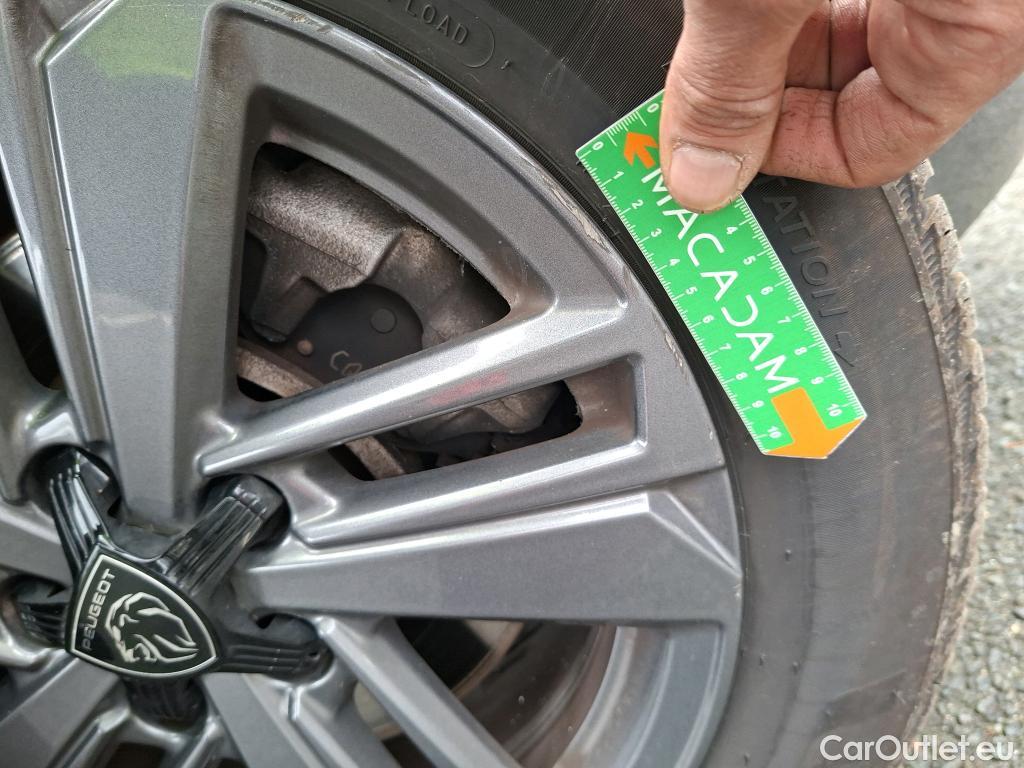  Peugeot  308 PEUGEOT  SW / 2021 / 5P / Break BlueHDi 130 ACTIVE PACK #28