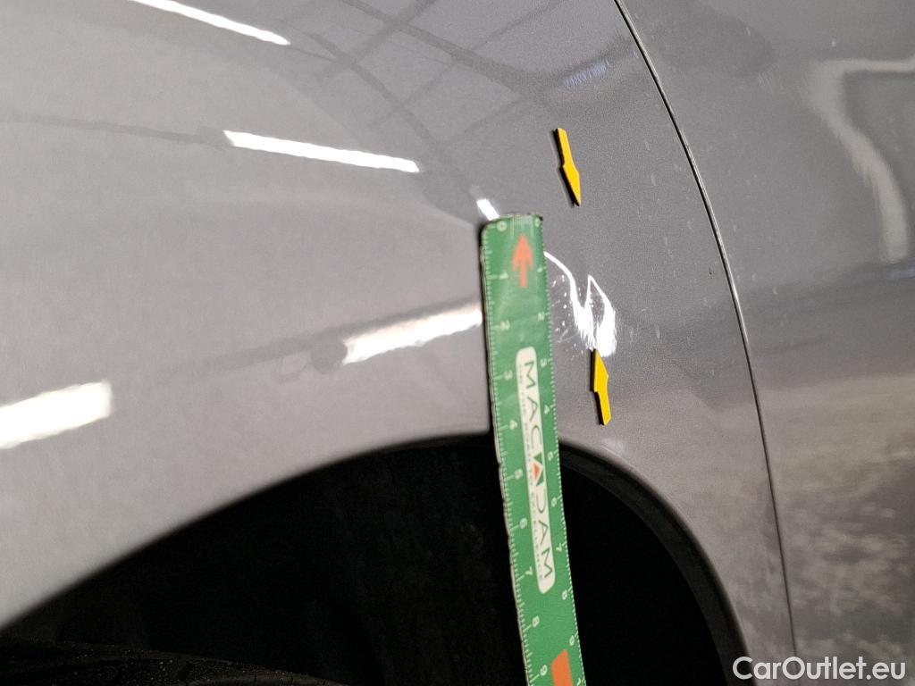  Peugeot  308 PEUGEOT  / 2017 / 5P / Berline Puretech 130 S&S EAT8 Allure #27