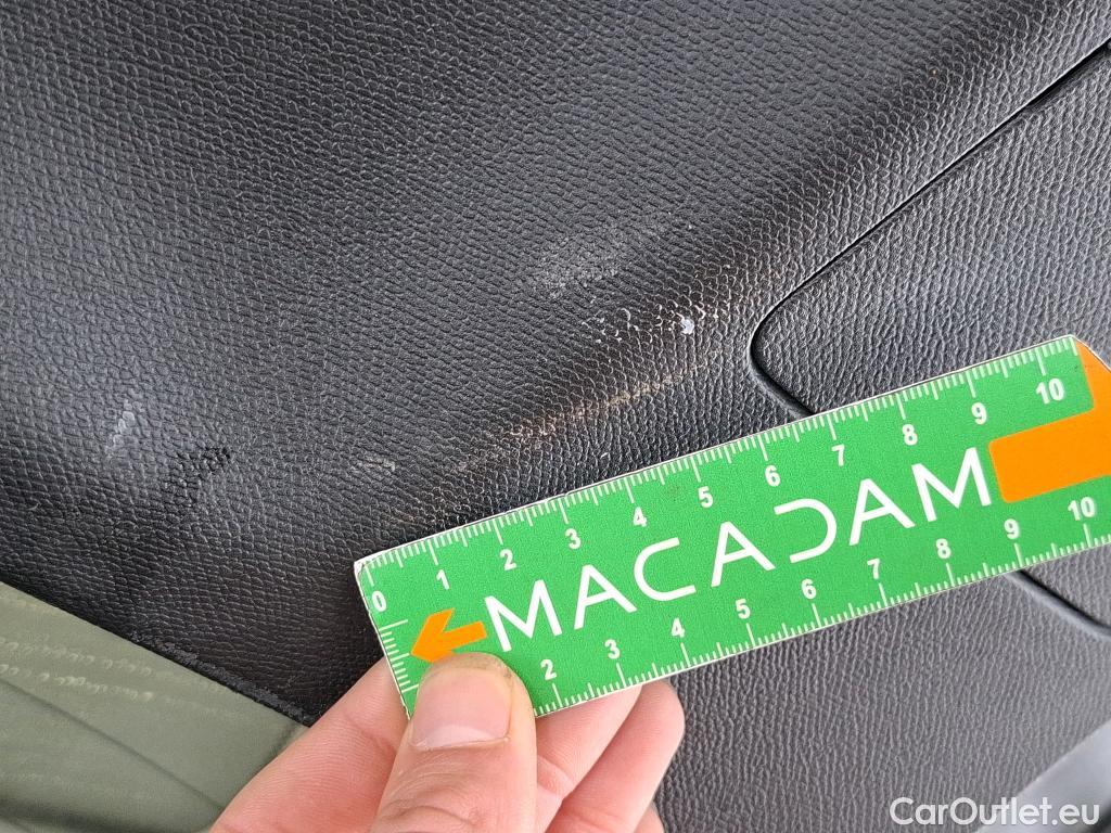  Peugeot  5008  Active Business 1.2 PureTech 130CV BVM6 7 Sieges E6 #36