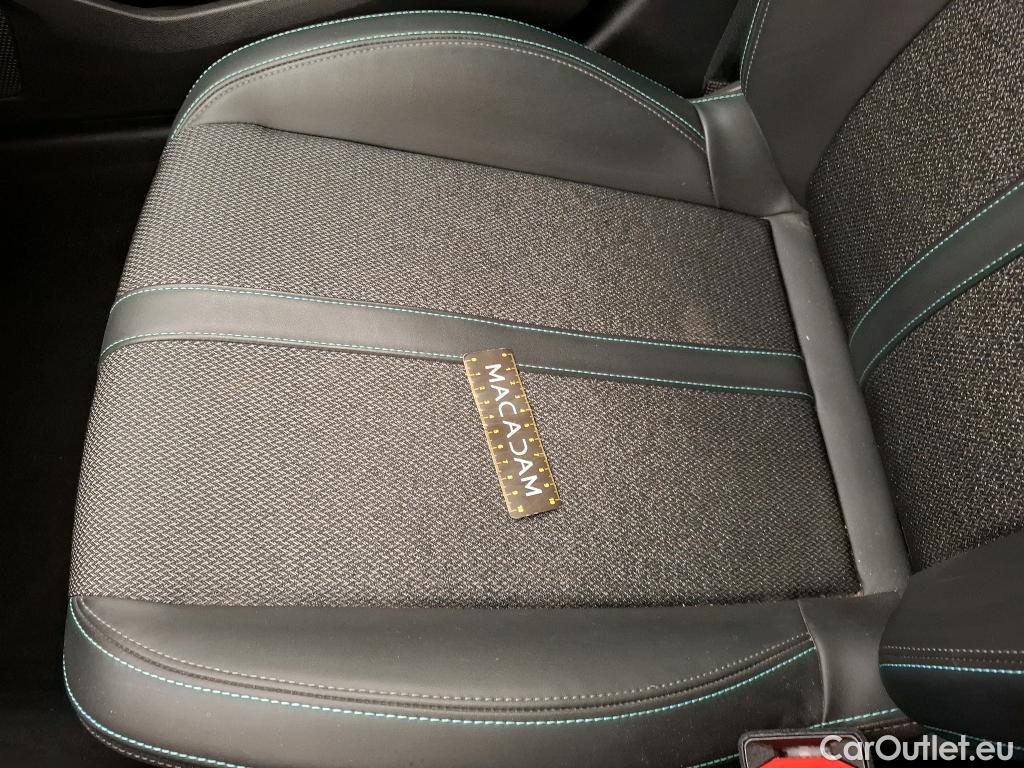  Peugeot  308  Allure 1.5 HDi 130CV BVA8 E6d #36