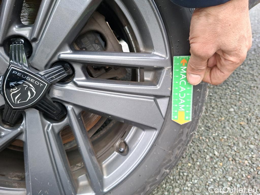  Peugeot  308 PEUGEOT  SW / 2021 / 5P / Break BlueHDi 130 ACTIVE PACK #30